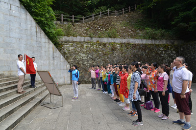 “维护核心、见诸行动”革命传统教育培训.jpg