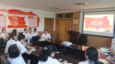 张桓虎院所长参加内科二支部“不忘初心，牢记使命”主题教育专题组织生活会.jpg