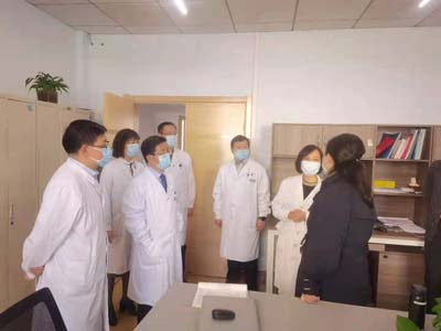 关于中国医学科学院肿瘤医院胸外科找号贩子挂号多少钱；享受轻松就医待遇的信息