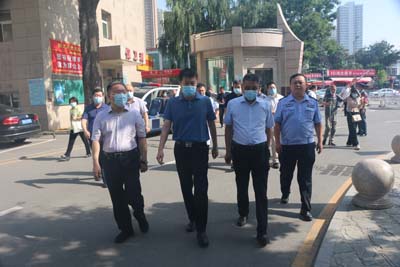省卫健委副主任张波带队到省肿瘤医院进行安全生产检查.jpg