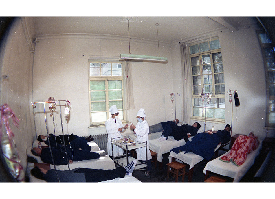 80年代门诊化疗室