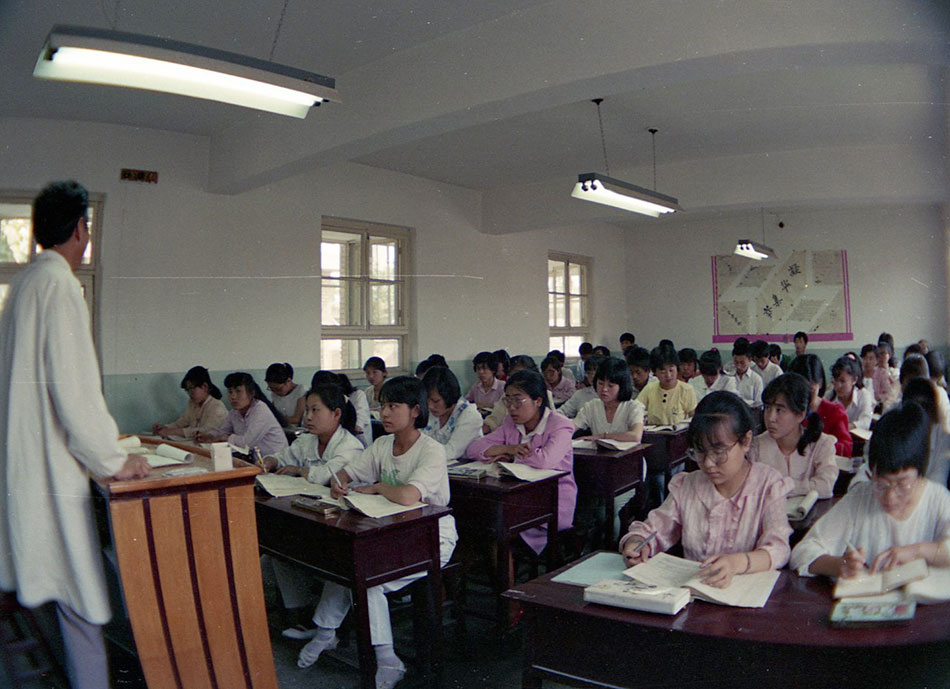 80年代护校教室